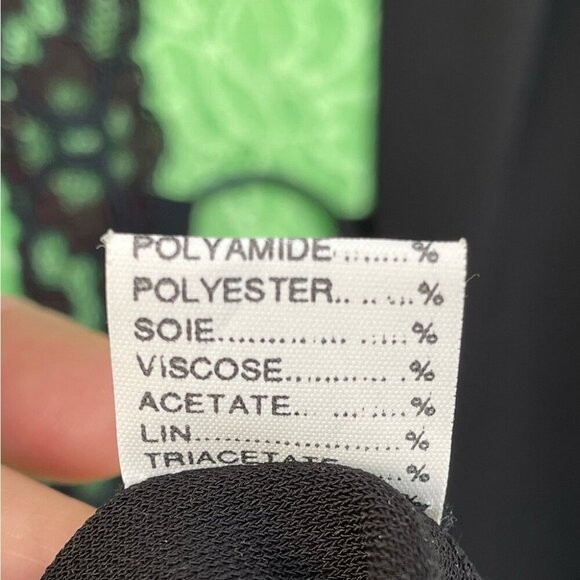 Michellena Amour paris lace bell arm blouse size 46/1X - Picture 13 of 13